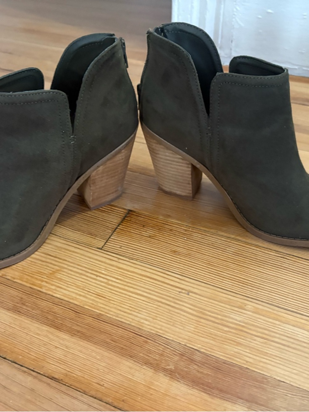 Olive Cutout Ankle Booties - Women's 7.5